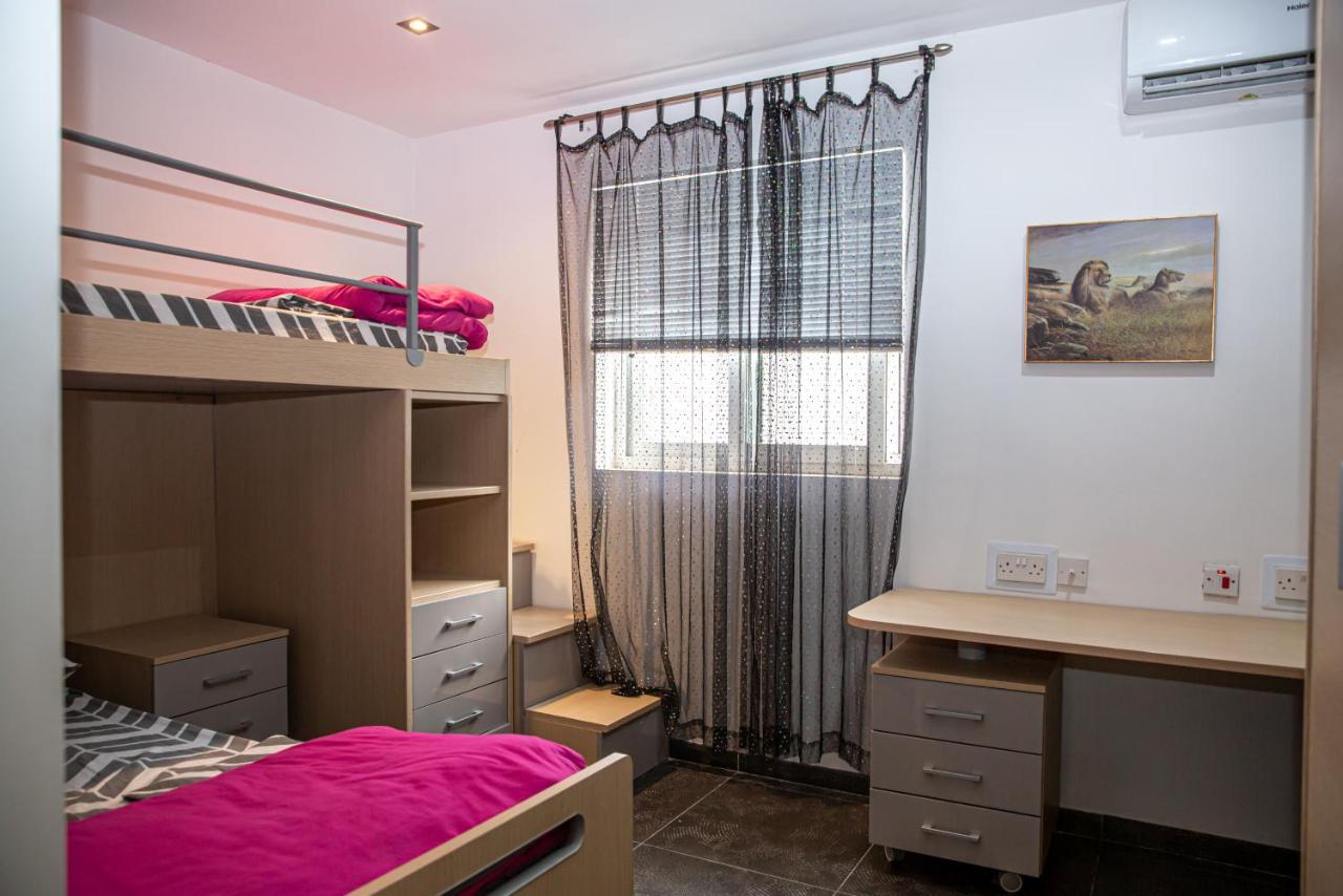 セント・ポールズ・ベイDolmen Court Flat 10, Qawraアパートメント エクステリア 写真